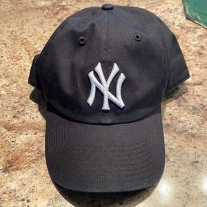 COPY - New York Yankees ‘47 Brand Black Clean Up Hat